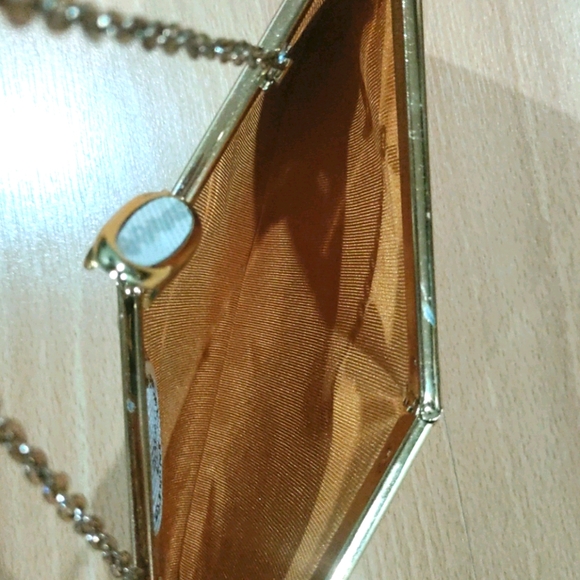 Genuine leather Chain wristlet - Picture 5 of 5